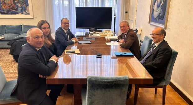 SPAZIO: INCONTRO AL MIMIT TRA IL MINISTRO ADOLFO URSO E IL DIRETTORE GENERALE DI ESA, JOSEF ASCHBACHER